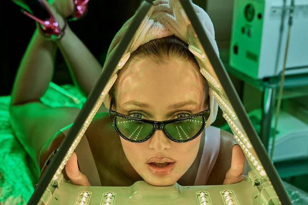 Помічено: українка Анастасія Коваль на обкладинці португальського Vogue