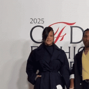 Риз Уизерспун рассказала о послеродовой депрессии