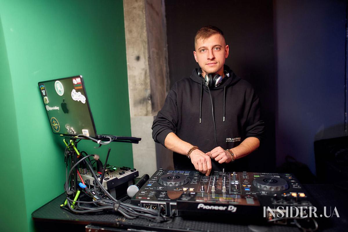 Атмосфера майбутнього на київській прем’єрі фільму «Хижак: Дикі землі»