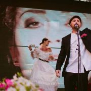 Официально вместе: Дженнифер Энистон впервые представила публике своего бойфренда