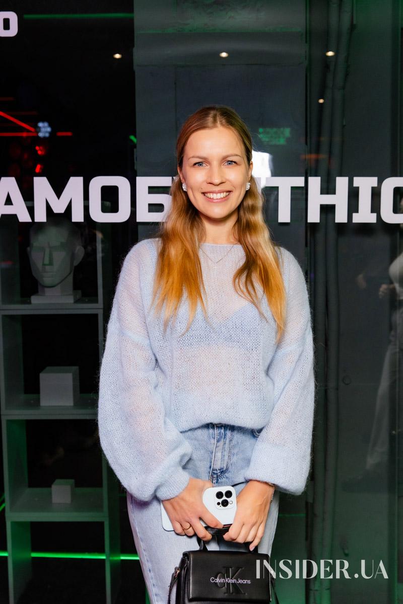 Свято українського слова й благодійності: вечір поезії «Читай серцем»