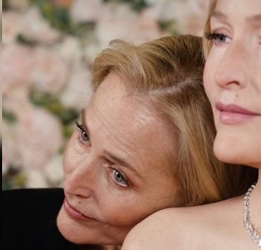 Точная копия: Джиллиан Андерсон оценила собственную восковую фигуру