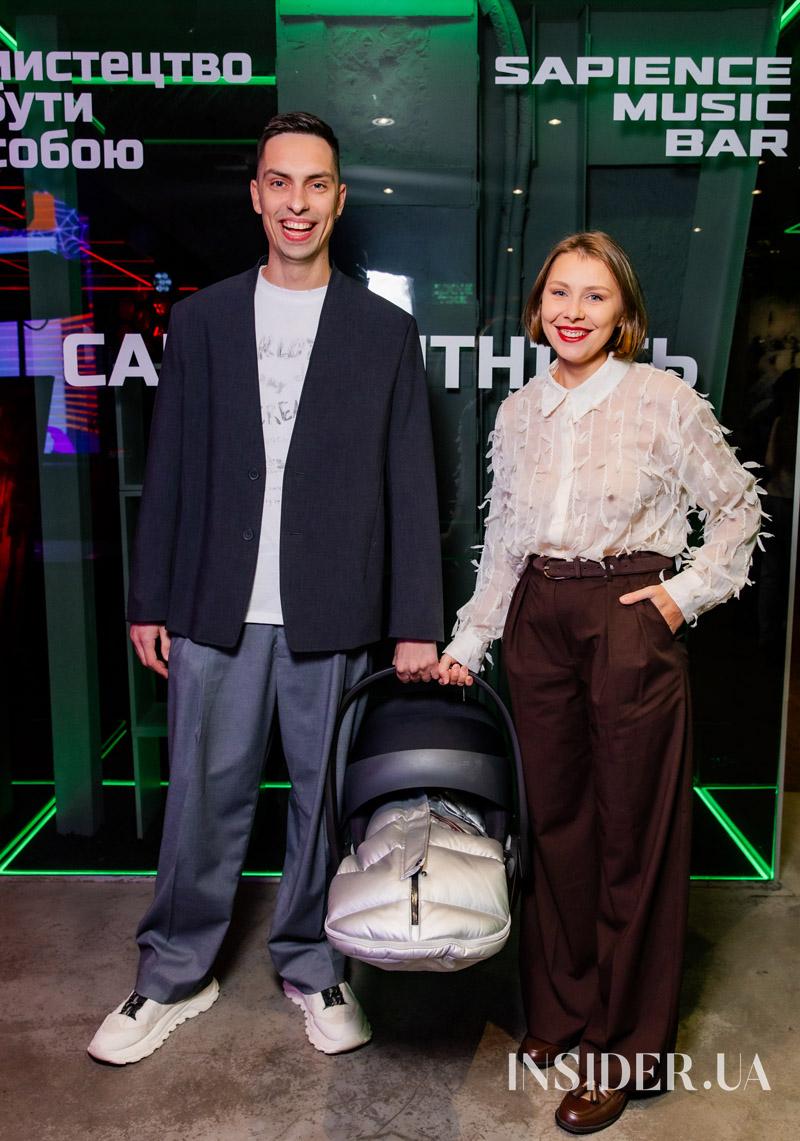 Свято українського слова й благодійності: вечір поезії «Читай серцем»