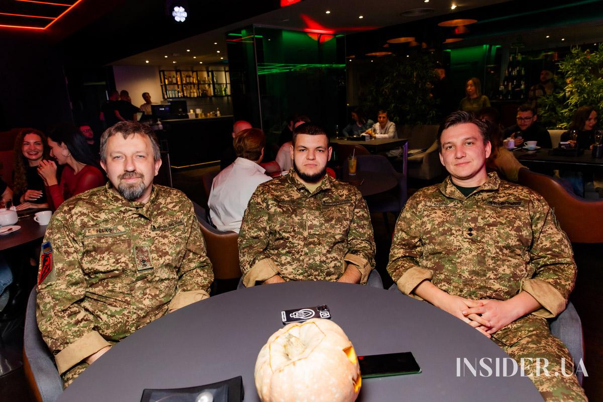 Свято українського слова й благодійності: вечір поезії «Читай серцем»