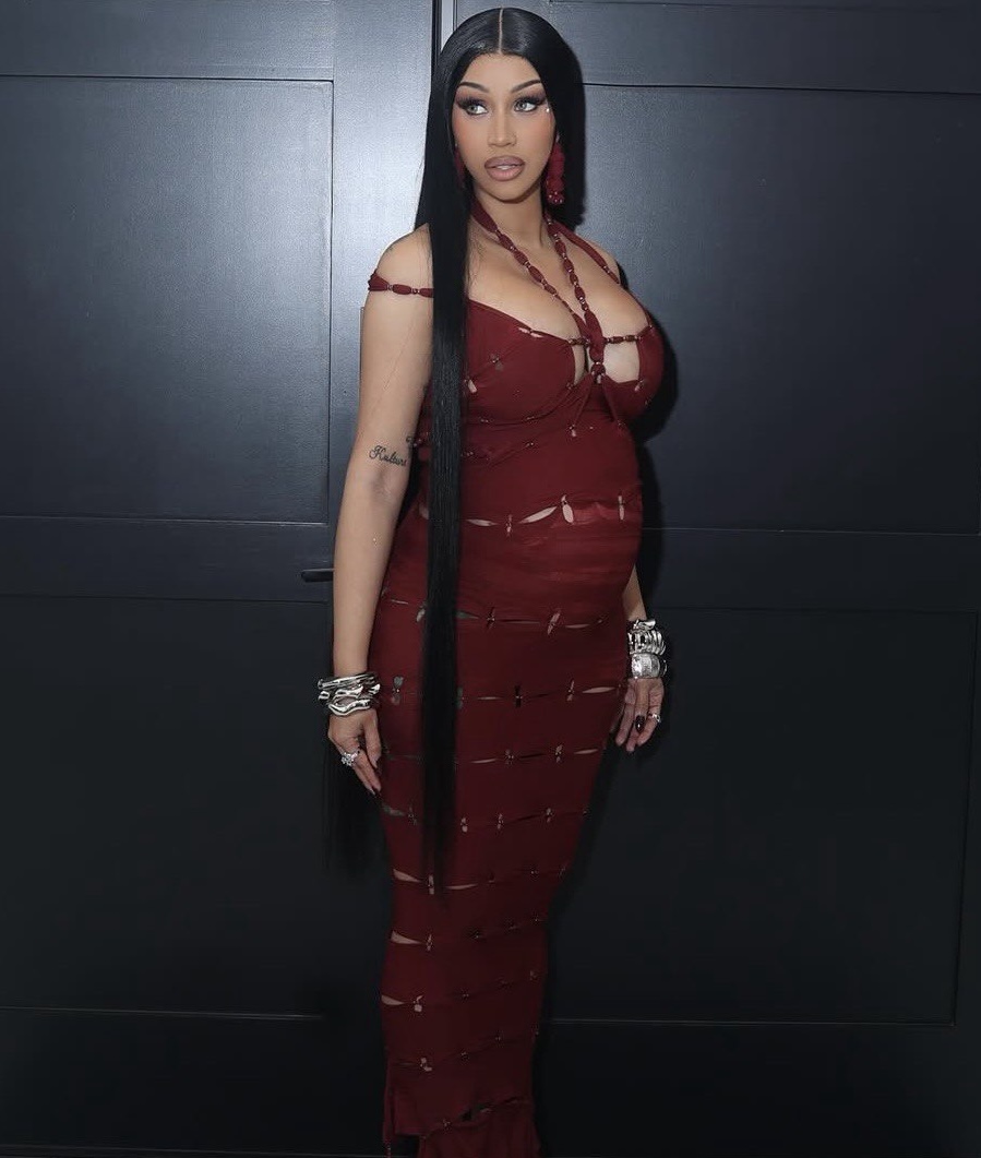 Карді Бі стала багатодітною мамою