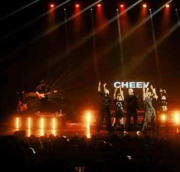 Ефект кіно та дебют балету: як минув концерт CHEEV у Києві