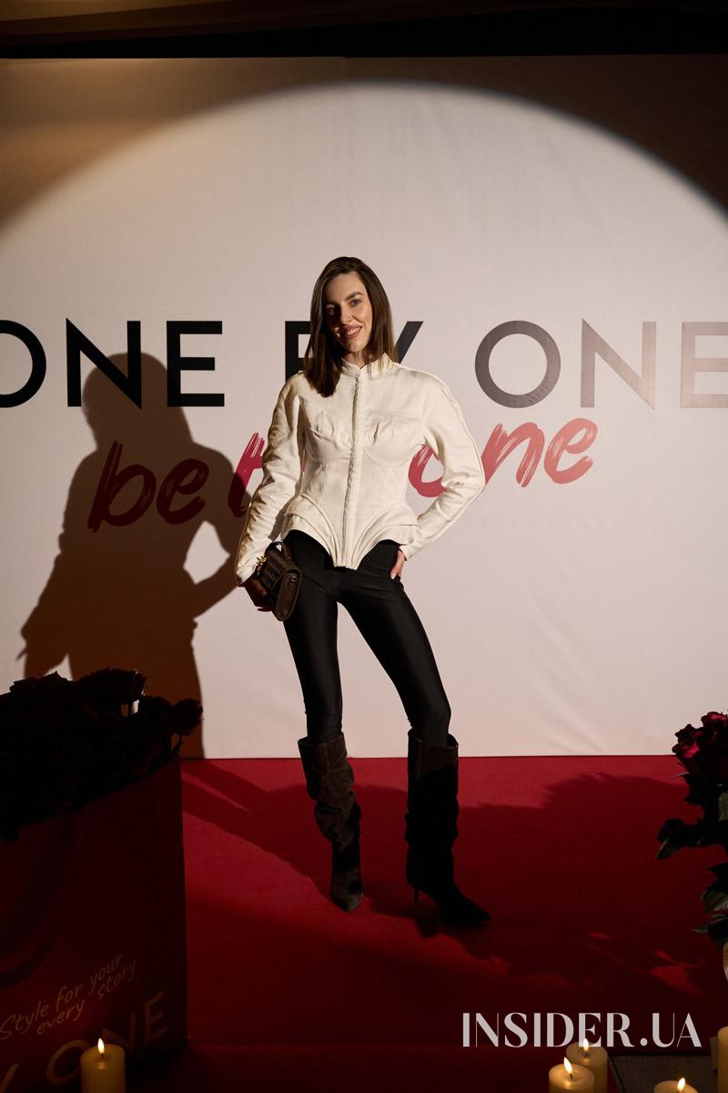 Суцільна романтика: як минув ексклюзивний показ першого епізоду шоу «Холостяк»