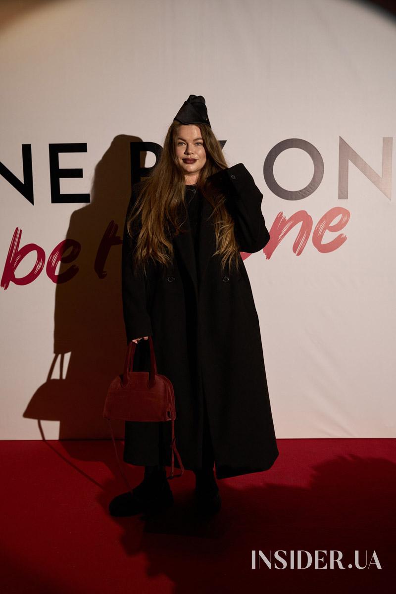 Суцільна романтика: як минув ексклюзивний показ першого епізоду шоу «Холостяк»