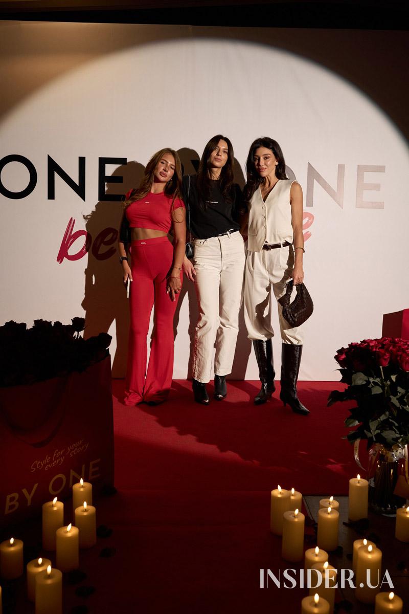 Суцільна романтика: як минув ексклюзивний показ першого епізоду шоу «Холостяк»