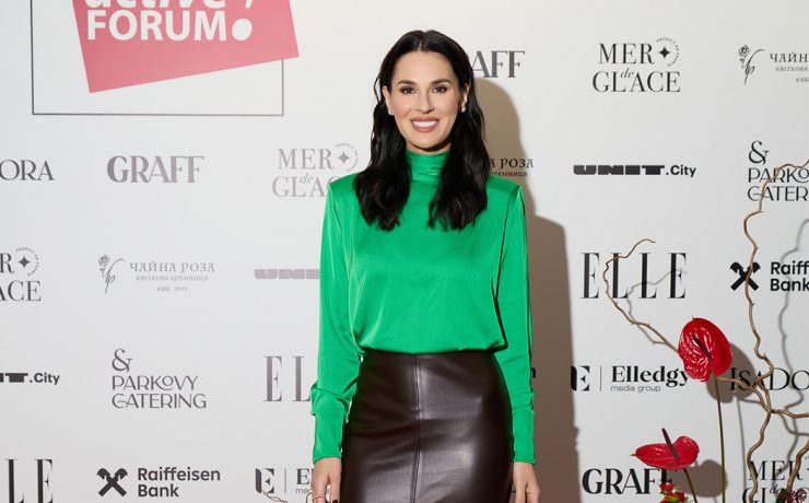 Маша Єфросиніна