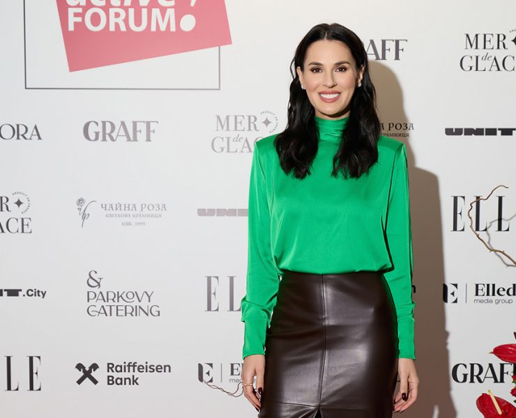 Маша Єфросиніна