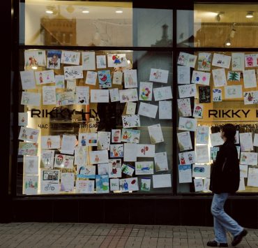 Бренд Rikky Hype відкрив «Вітрину добра» до Дня Святого Миколая