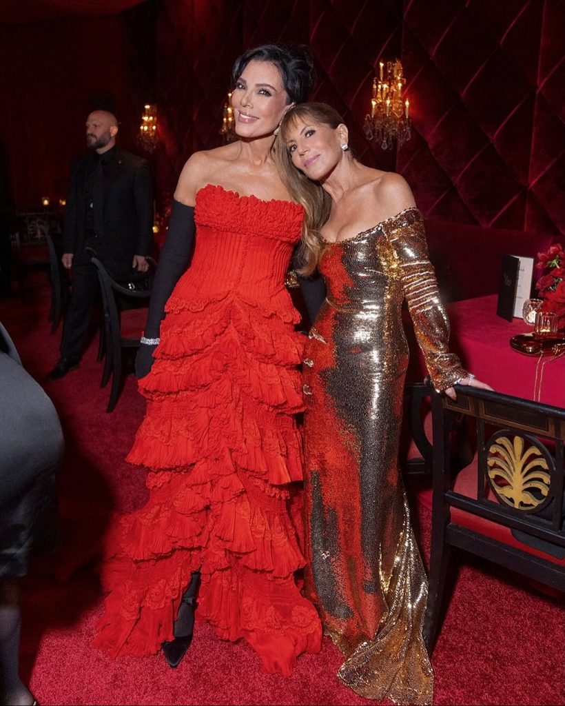 Вечеринка в особняке Безоса: как Крис Дженнер праздновала свое 70-летие