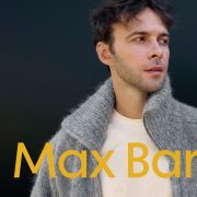 Гала-вечер Baby2Baby и юбилей Крис Дженнер: как Сассекские провели выходные