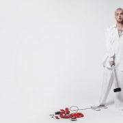 В стиле trad-wife: многодетная модель Нара Смит в кампейне Skims