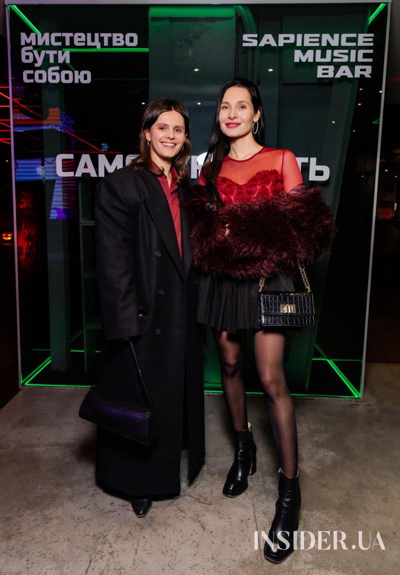 Свято українського слова й благодійності: вечір поезії «Читай серцем»