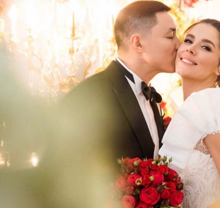 Сотни роз: Иванна Онуфрийчук показала, как муж поздравил с годовщиной