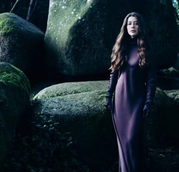 Сильна і впевнена: Раміна Есхакзай на обкладинці Harper’s Bazaar Україна