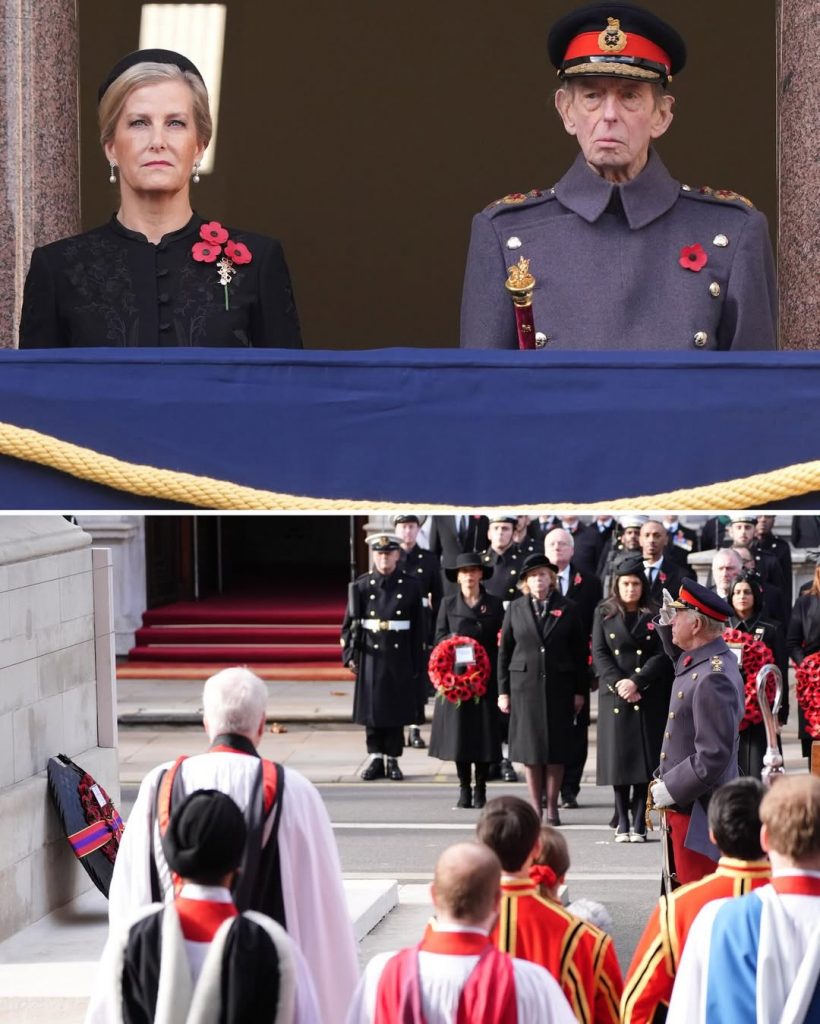 Кейт Миддлтон и принц Уильям с детьми на параде Дня памяти