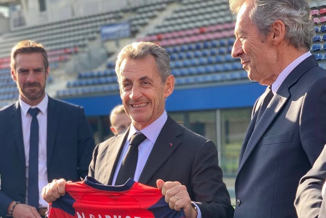 Николя Саркози опубликует мемуары о 20 днях своего заключения