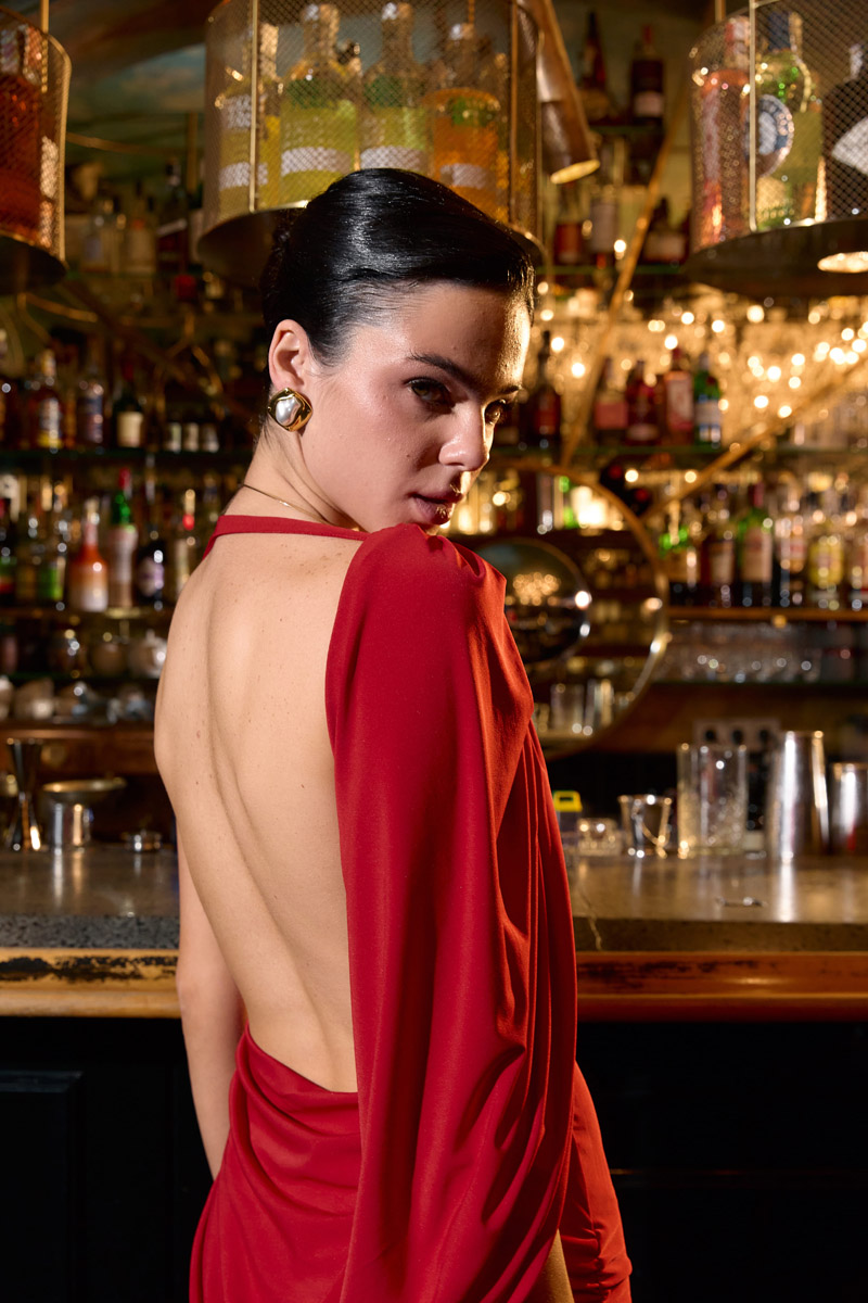 Платья, что притягивают взгляды: рассматриваем праздничную коллекцию VISHNI