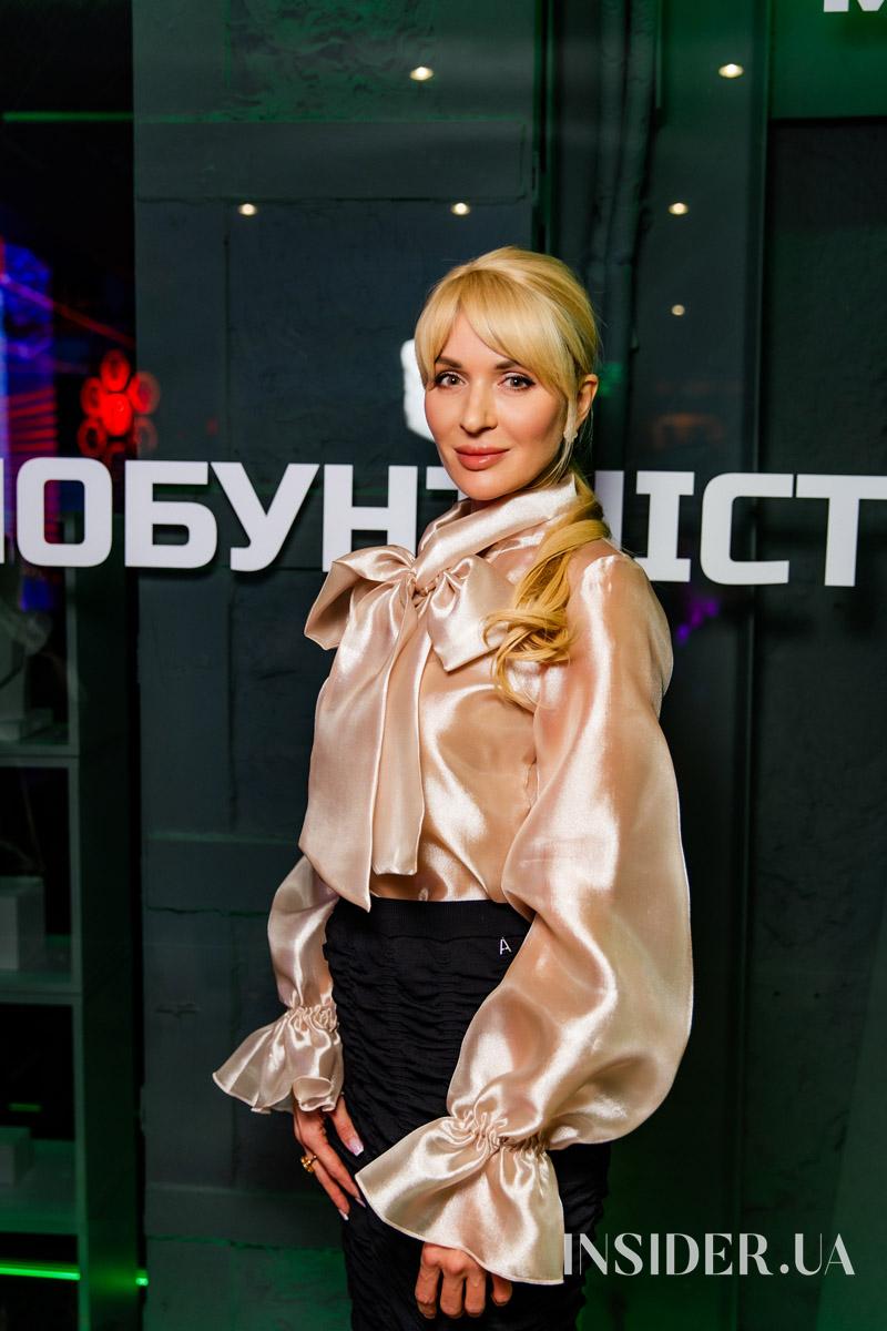 Свято українського слова й благодійності: вечір поезії «Читай серцем»