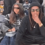 Влюбленные и счастливые: Маколей Калкин и Бренда Сонг на премьере «Фоллаута»