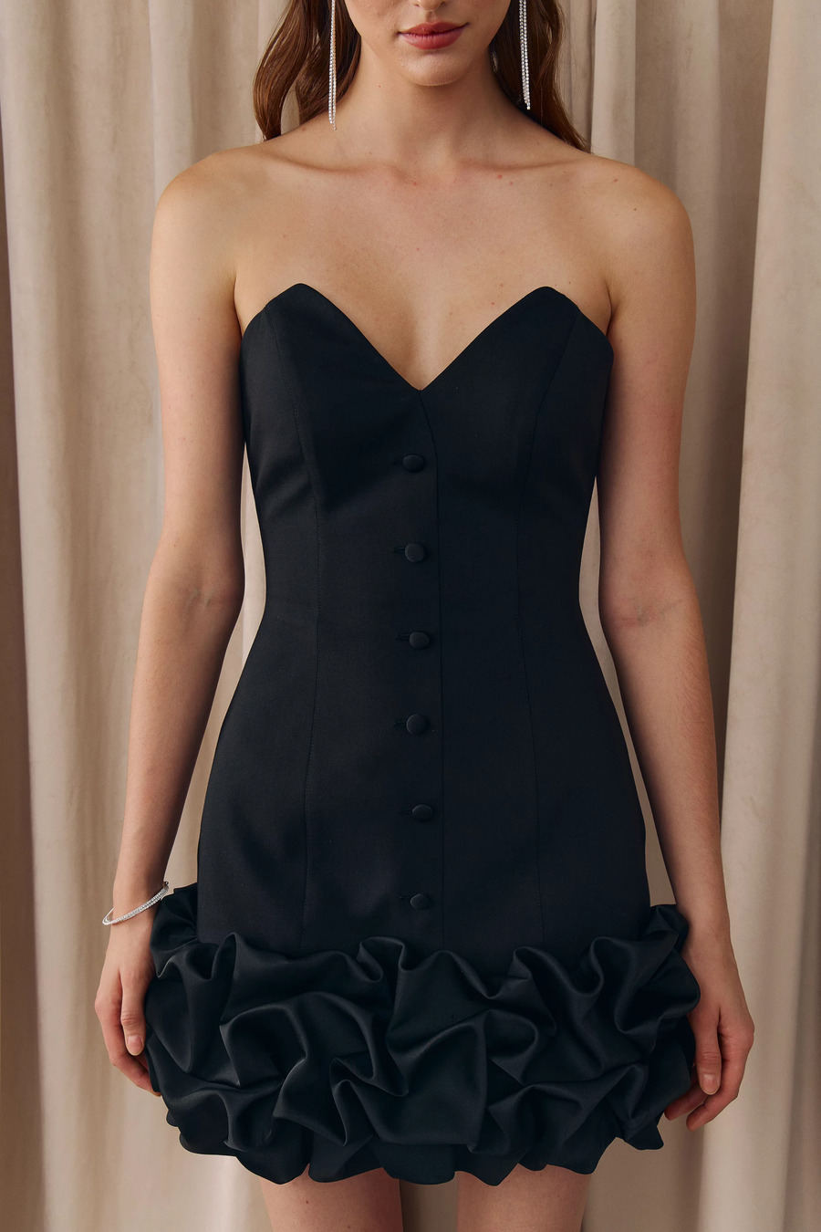 У чому зустрічати Новий рік? 10 святкових образів від українських брендів