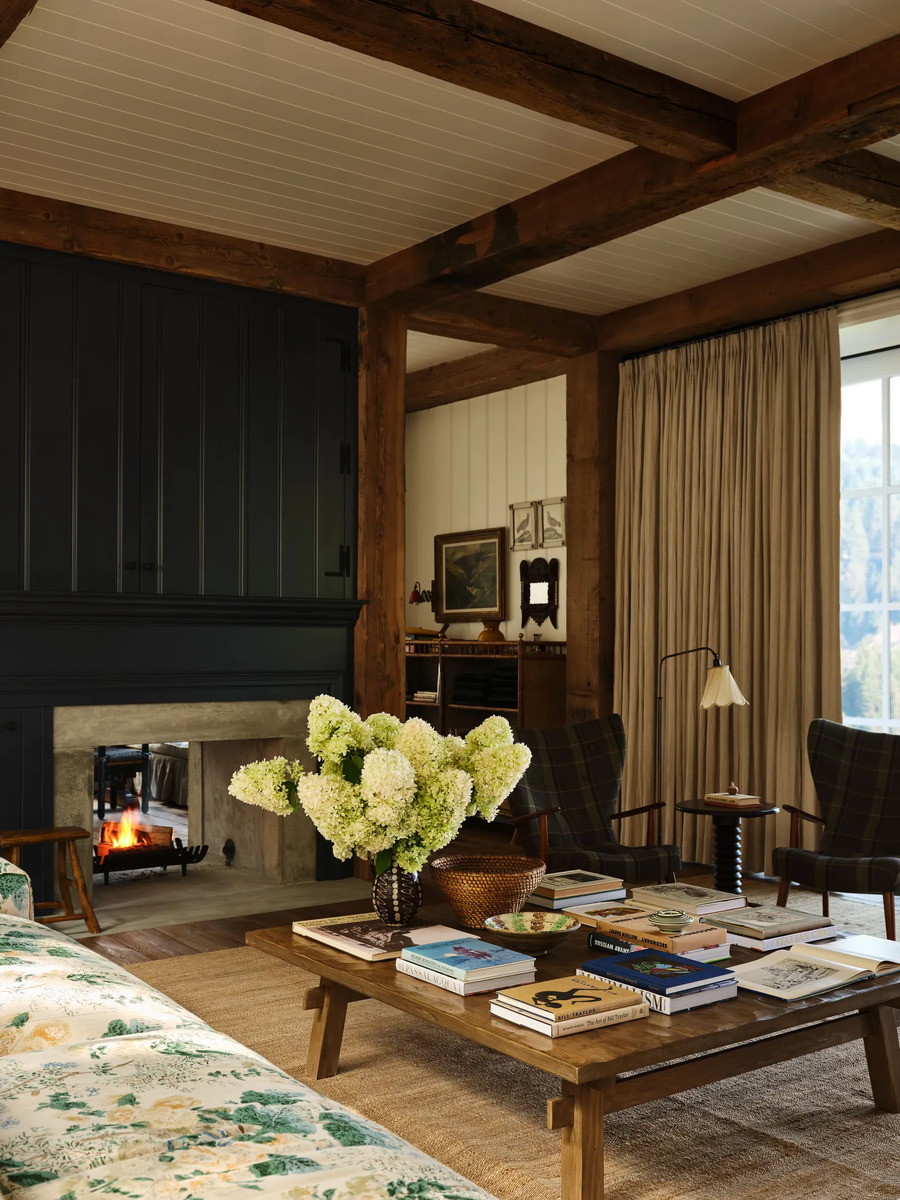 В оточенні гір: Кендалл Дженнер показала свій новий будинок у Каліфорнії