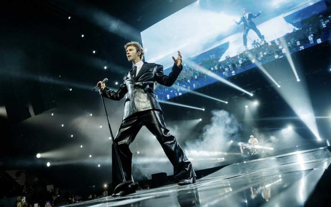 Блекаут посреди концерта: чем запомнилось шоу Макса Барских во Дворце спорта