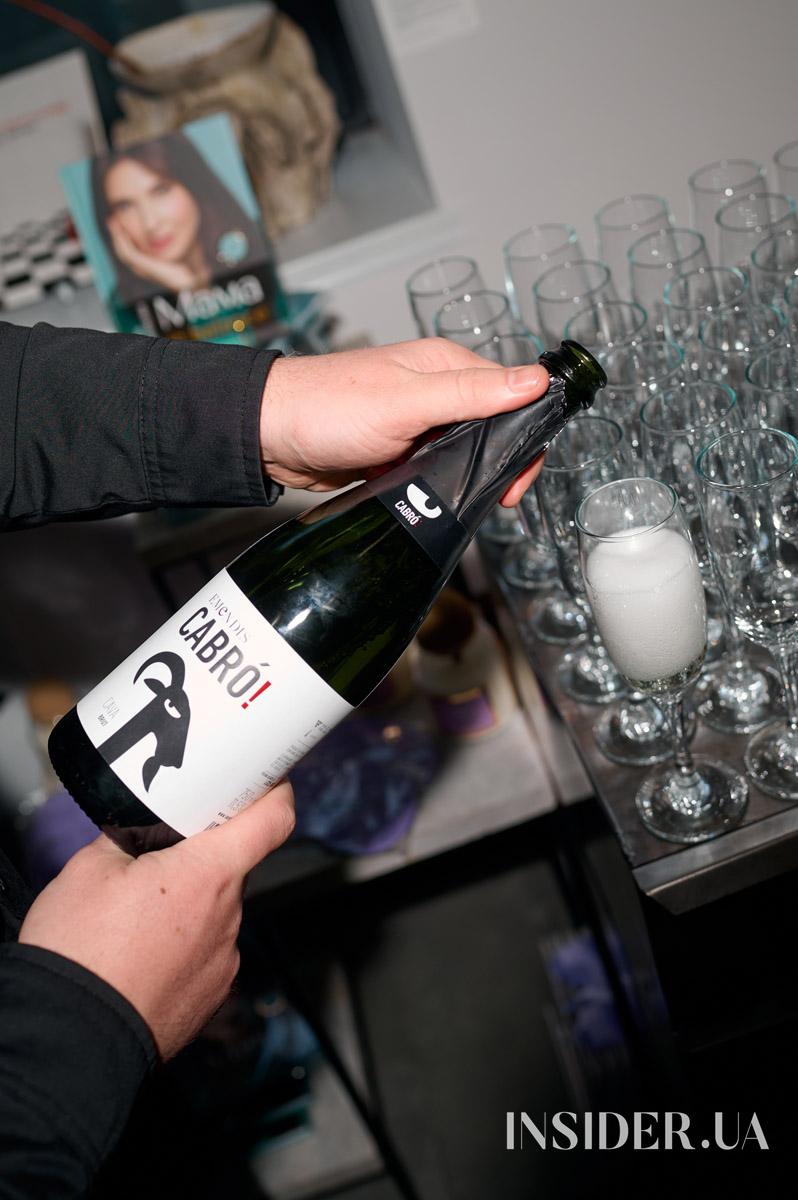 Без ролей і прикрас: як пройшла перша зустріч «Недосконалих жінок»