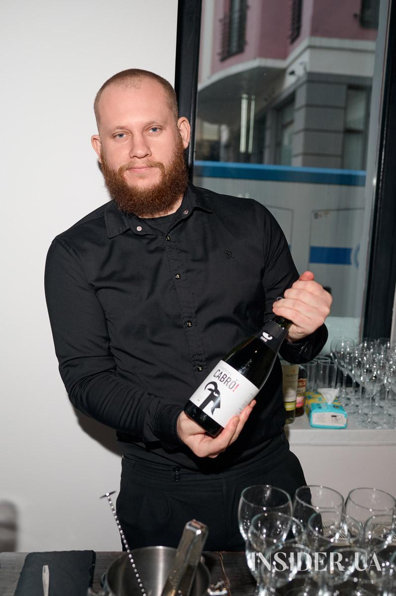 Без ролей і прикрас: як пройшла перша зустріч «Недосконалих жінок»