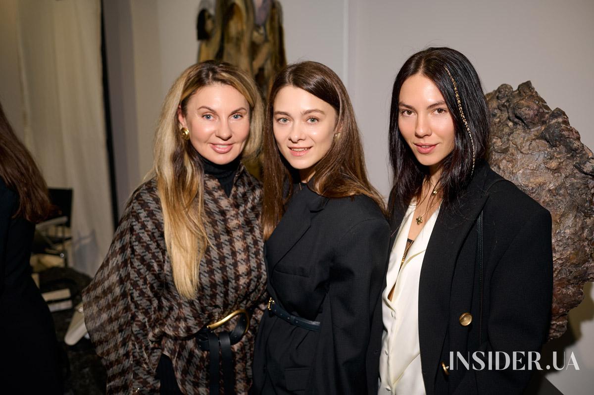 Без ролей і прикрас: як пройшла перша зустріч «Недосконалих жінок»