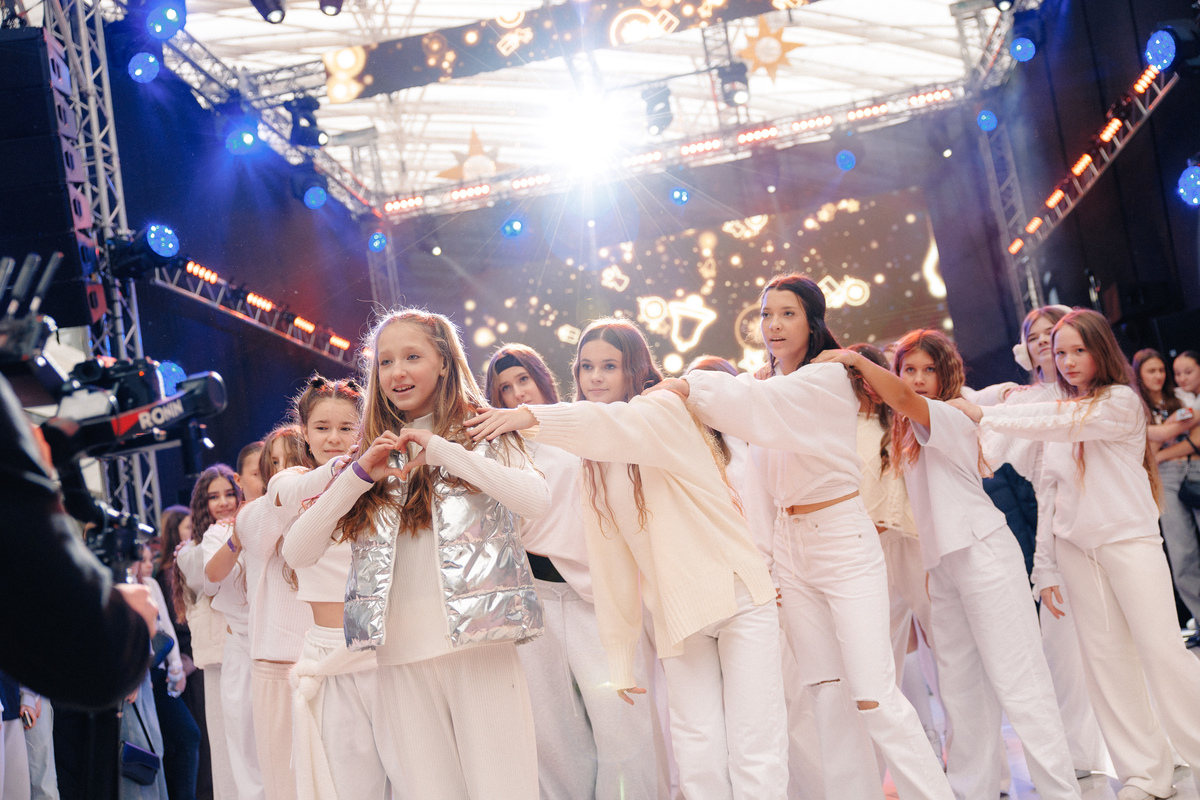 Мільйон для дітей: як відбувся благодійний захід Даші Квіткової «Під подушкою»