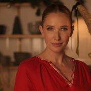 Вагітність, святкові фото та привітання: як відомі українці відсвяткували Різдво