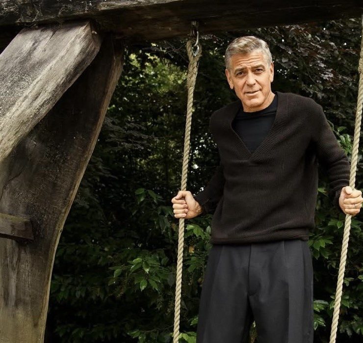 Джордж Клуни с женой получили гражданство Франции