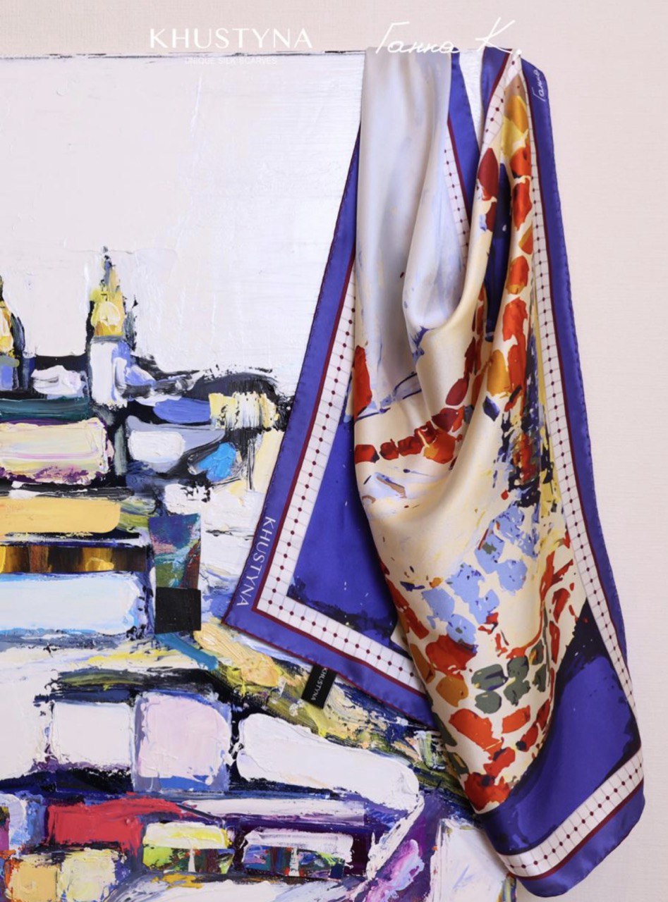 Світло, що не згасає: KHUSTYNA та Ганна Криволап презентували колекцію шовкових хустин Luminescence