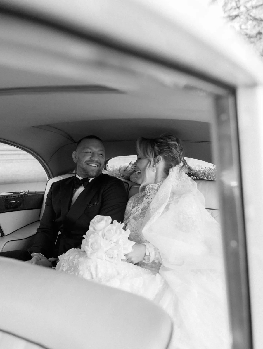 У мережі з’явилися перші світлини з весілля Конора Макгрегора