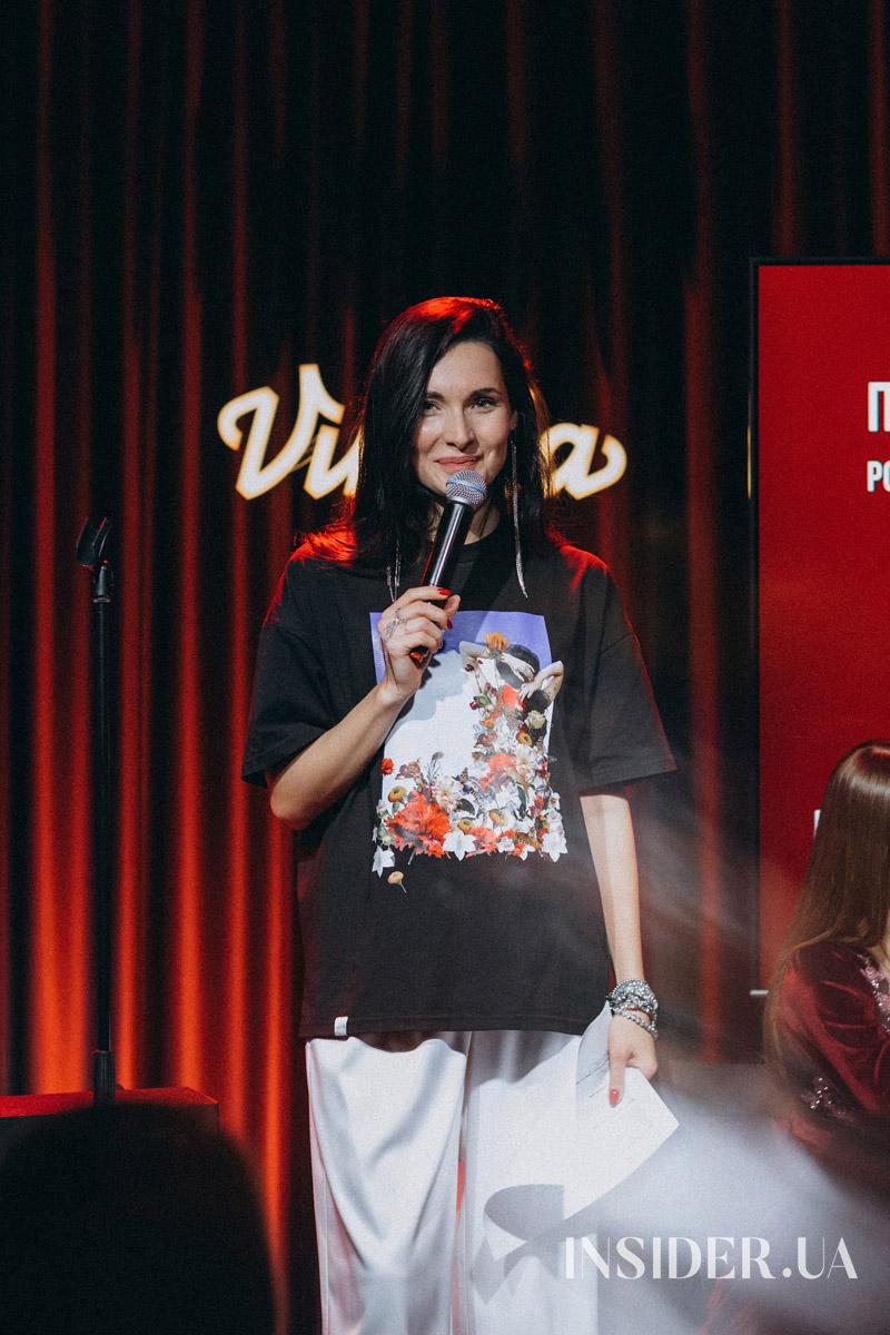 Поезія спротиву і свободи: як відбулася презентація збірки «Крила» у Києві