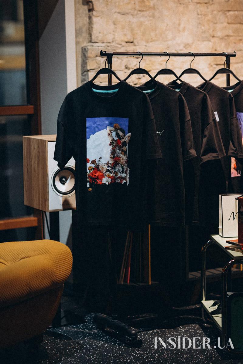 Поезія спротиву і свободи: як відбулася презентація збірки «Крила» у Києві