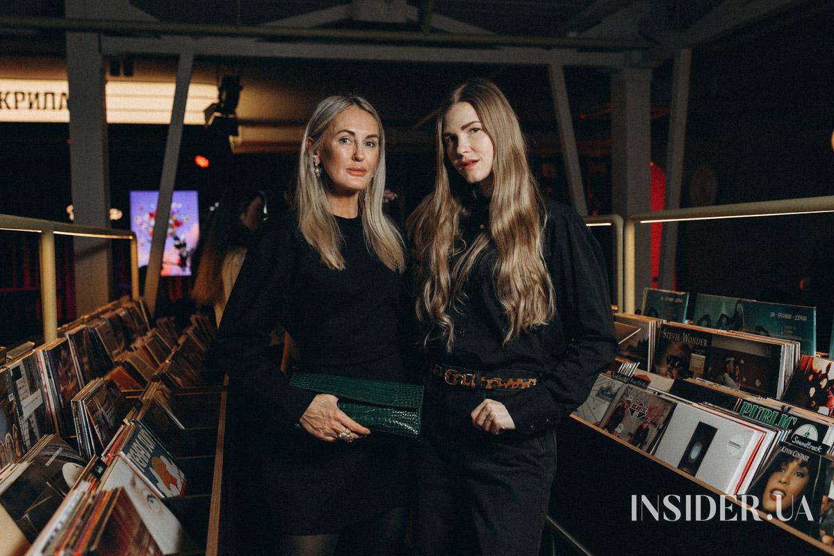 Поезія спротиву і свободи: як відбулася презентація збірки &laquo;Крила&raquo; у Києві