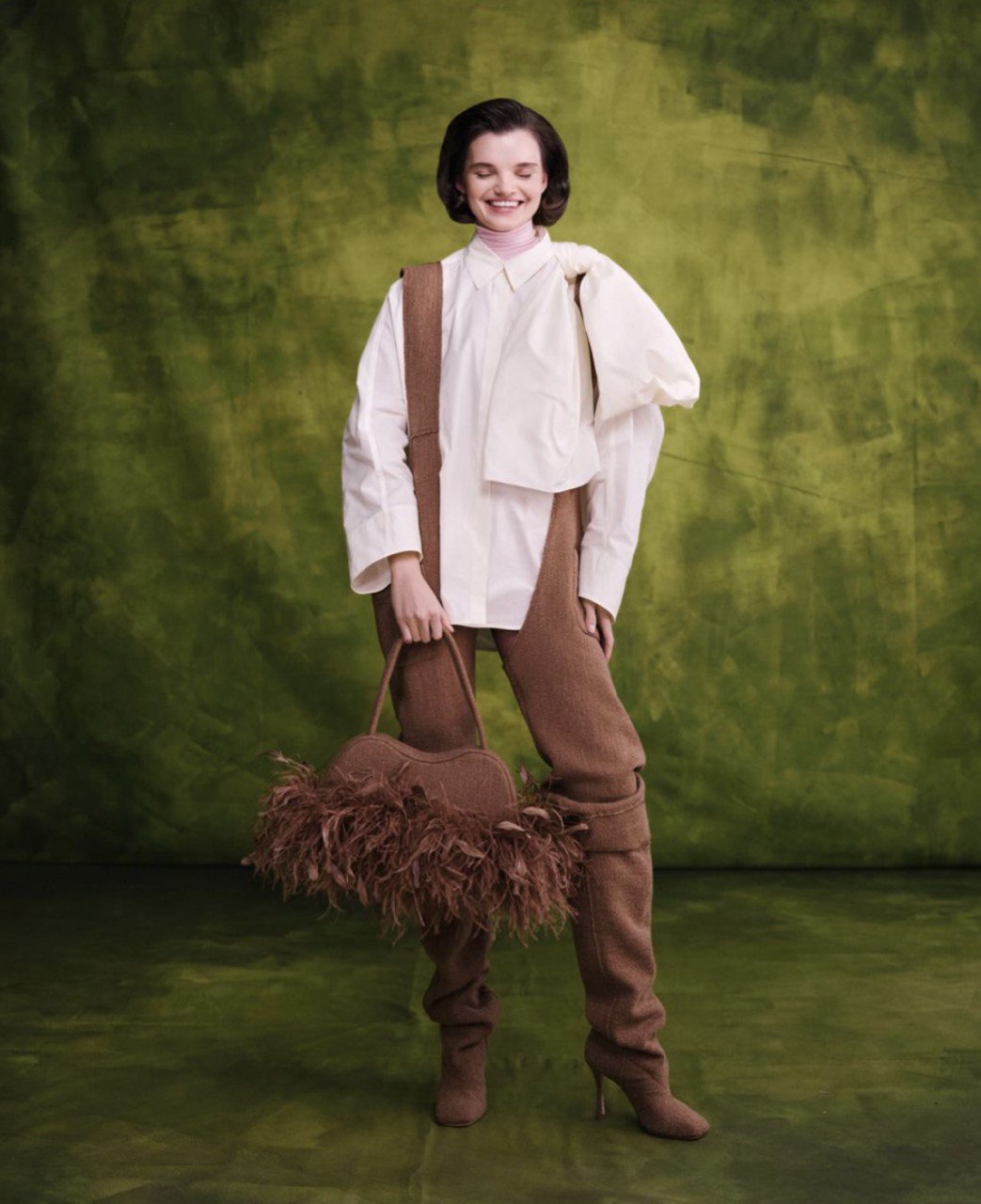 Театральна естетика у лімітованій колекції POELLE x the COAT by Katya Silchenko