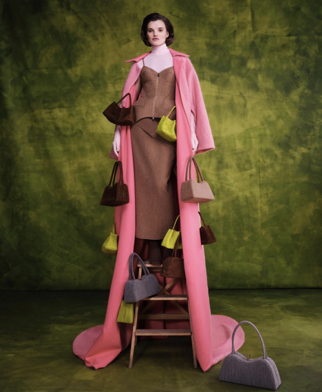 Театральна естетика у лімітованій колекції POELLE x the COAT by Katya Silchenko