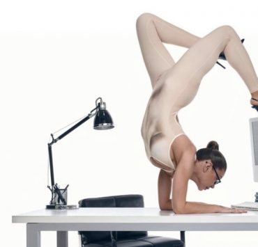 Тіло як маніфест: Тіна Кароль та VISHNI випустили лімітовану колекцію одягу