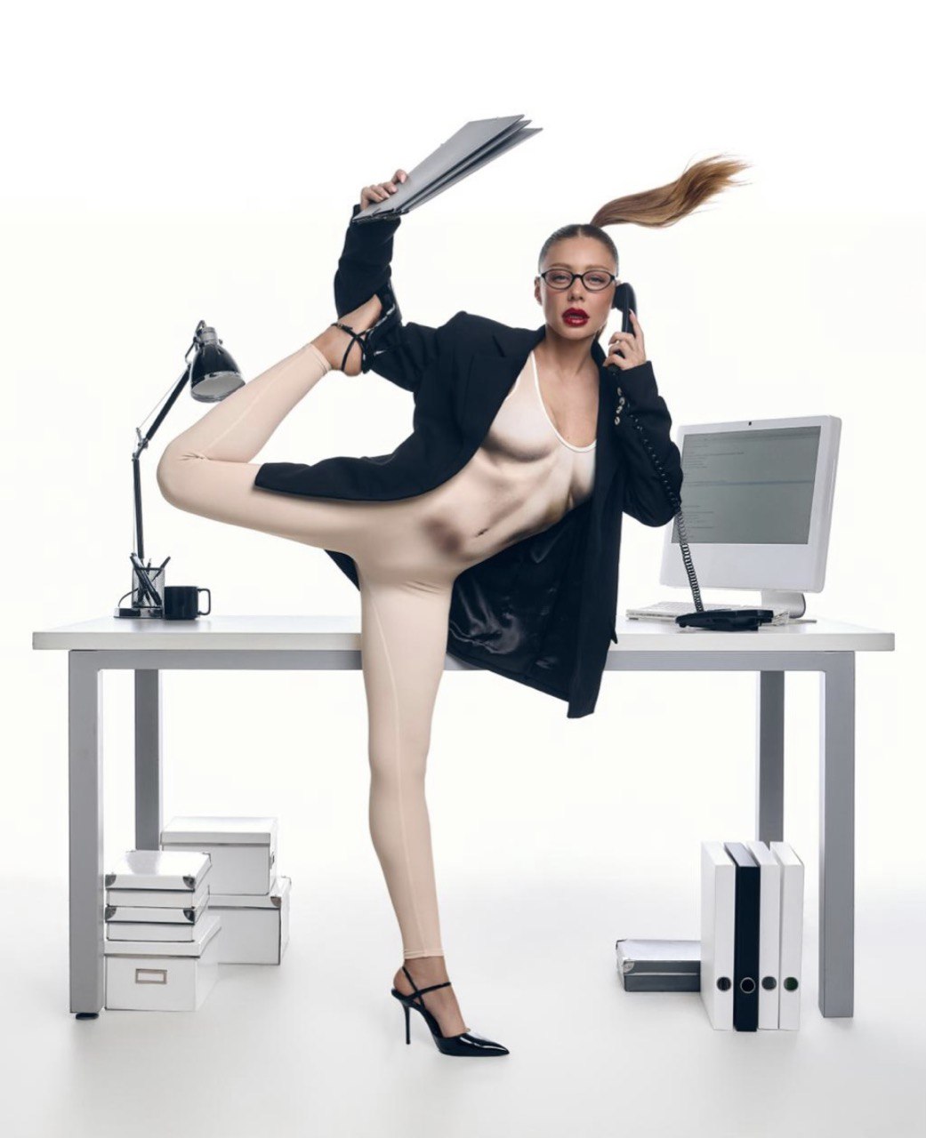 Тіло як маніфест: Тіна Кароль та VISHNI випустили лімітовану колекцію одягу