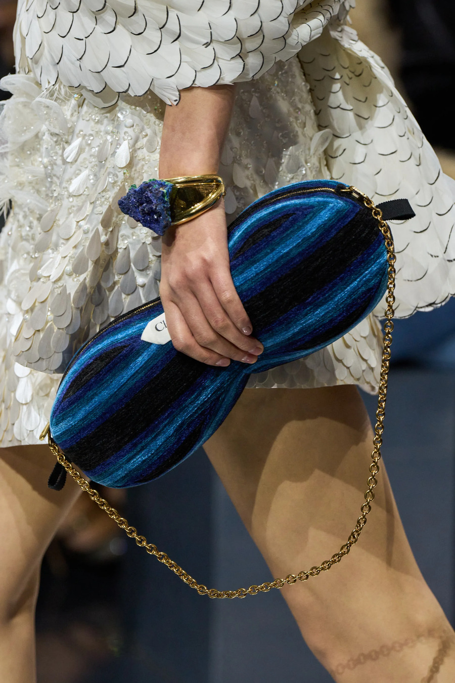 Квіти та в&rsquo;язані фактури: ключові образи кутюрної колекції Dior