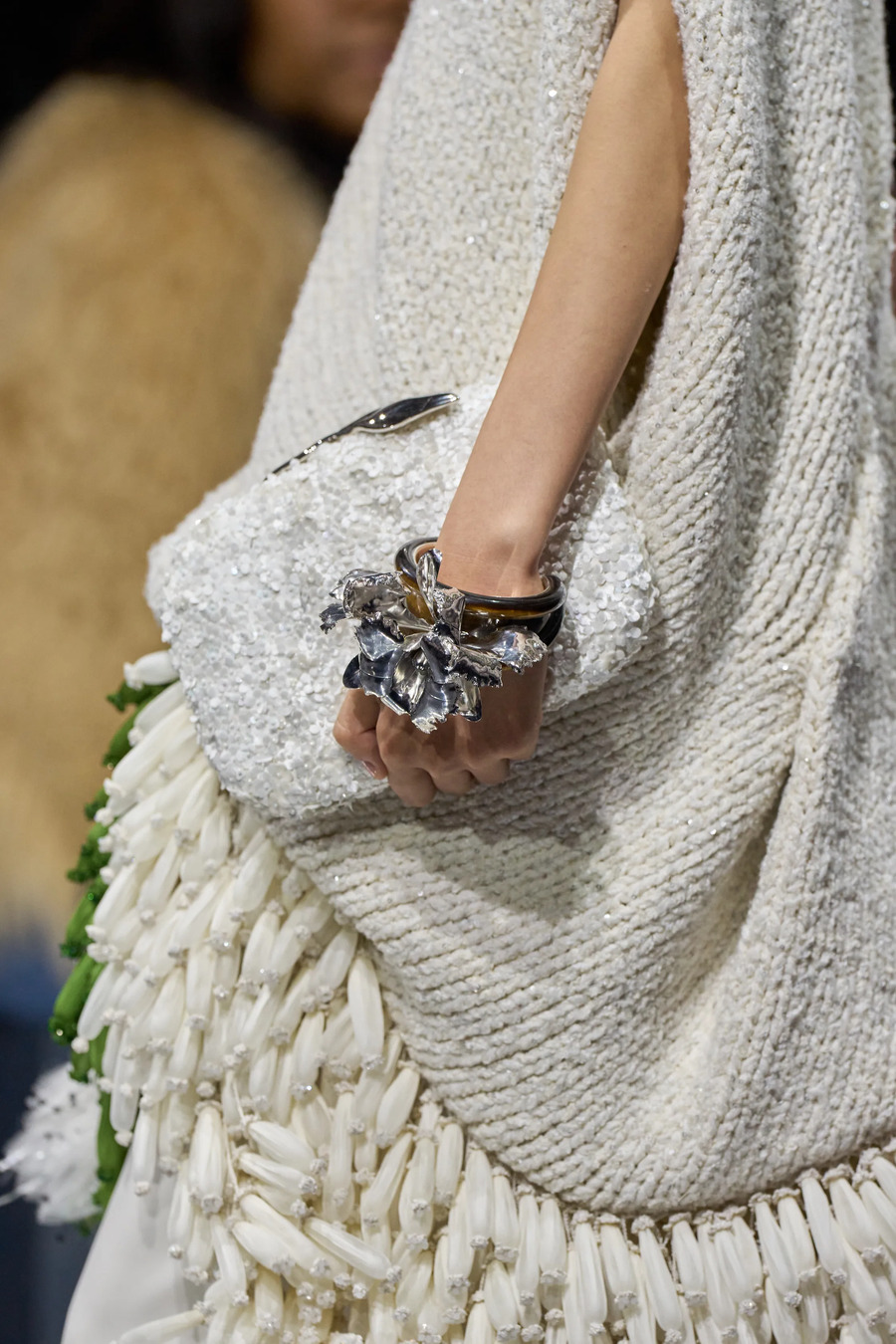 Квіти та в&rsquo;язані фактури: ключові образи кутюрної колекції Dior