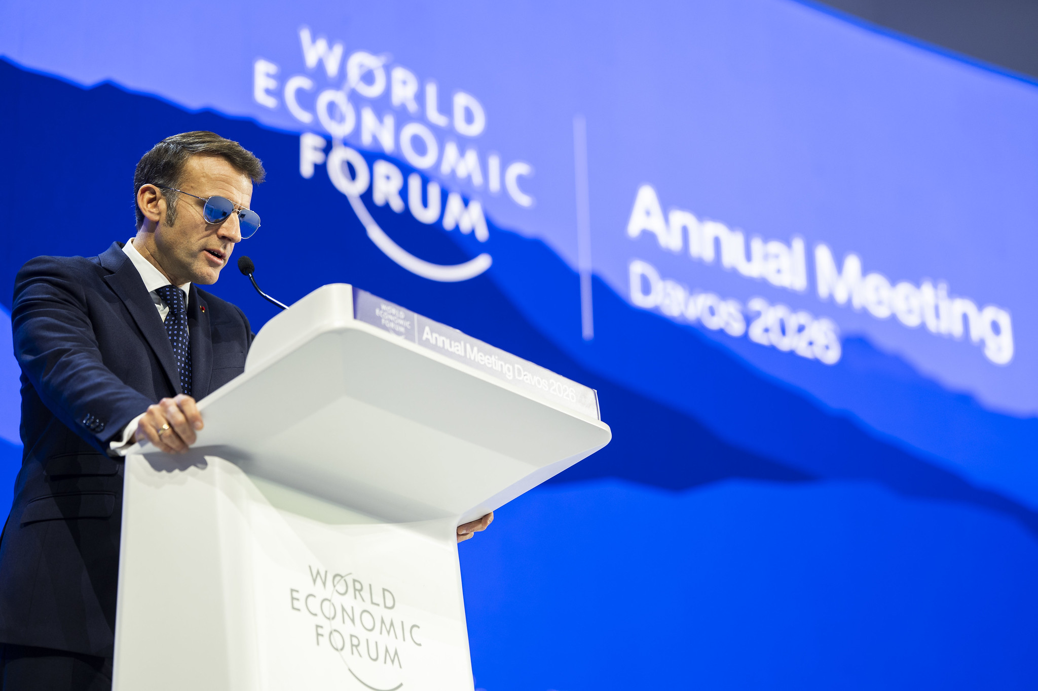 Нотатки з Давоса: окуляри Макрона, кулуари й розмови про майбутнє