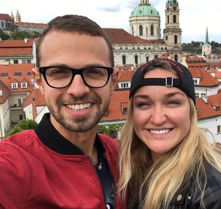 &laquo;П&rsquo;ємо корвалол, але й далі працюємо&raquo;: як &laquo;Орел і Решка&raquo; переживає ШІ-перезапуск