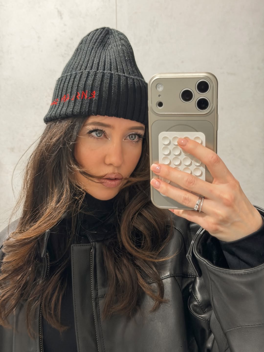 Надя Дорофеева показала, как проводит новогодние каникулы